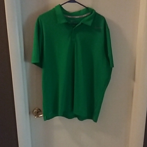 XL Nike dri fit short sleeved shirt - Picture 1 of 4